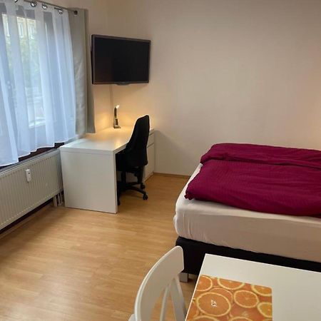Zimmer Im Herzen Von Durlach Karlsruhe Bagian luar foto
