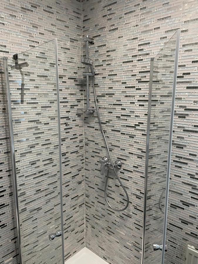 Zimmer Im Herzen Von Durlach Karlsruhe Bagian luar foto